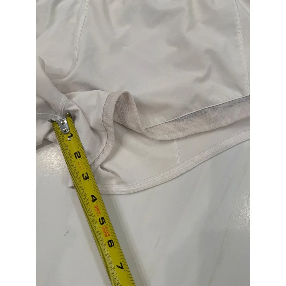 Lululemon White Track Hotty Hot Running Shorts Size 8‎ Athletic Workout Gym